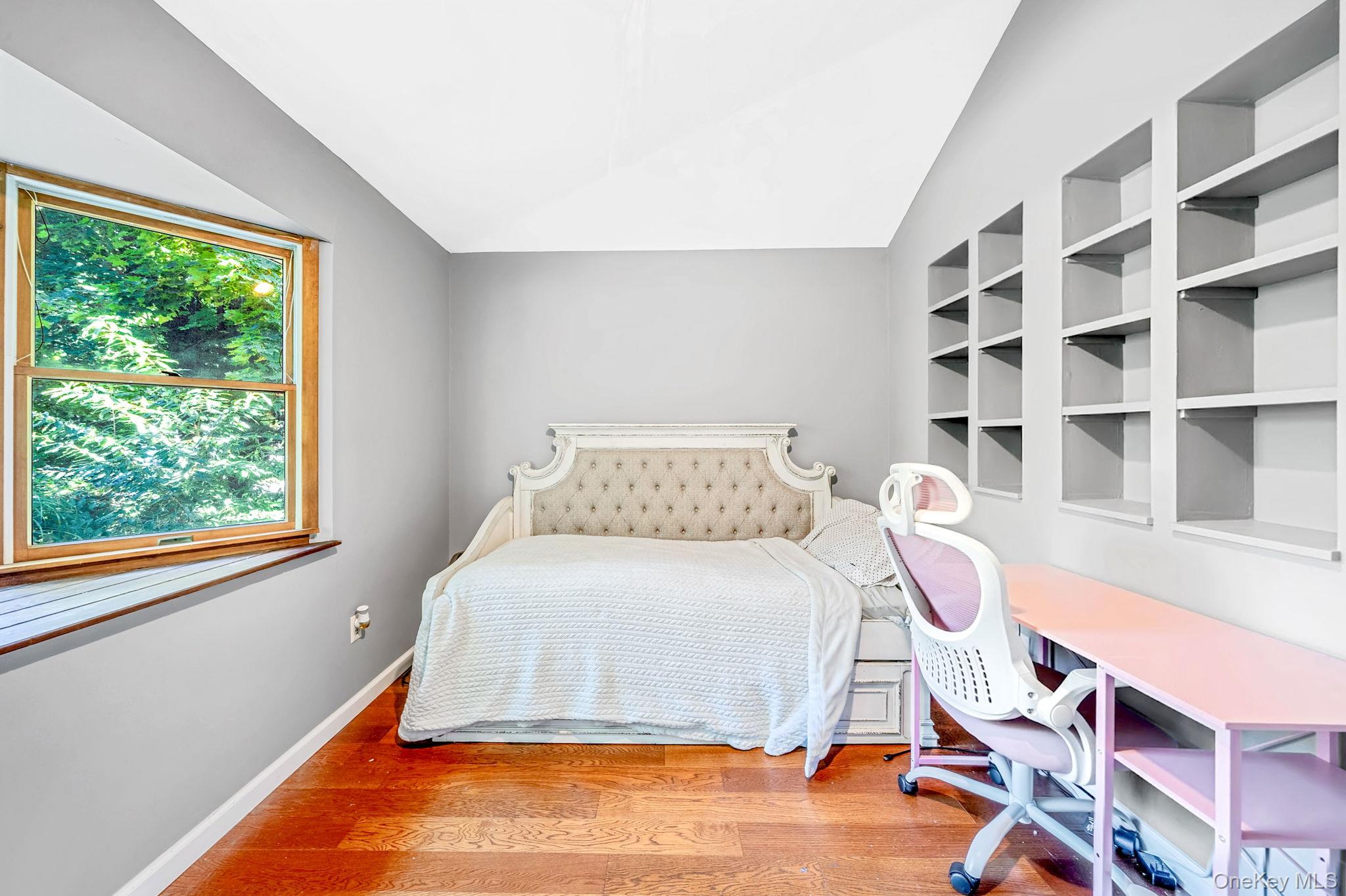 187 Oak Street Property Photo 33