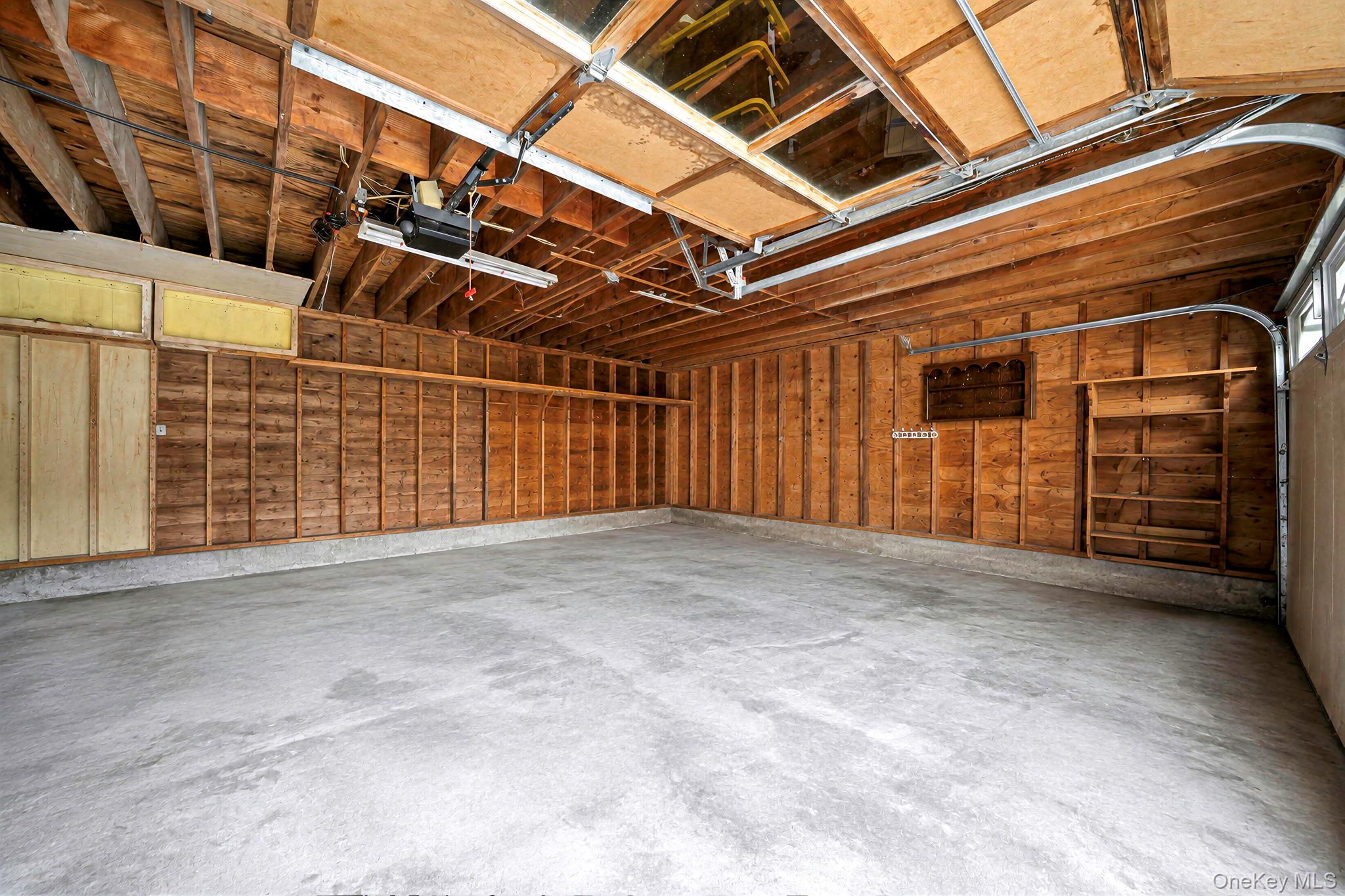 187 Oak Street Property Photo 43