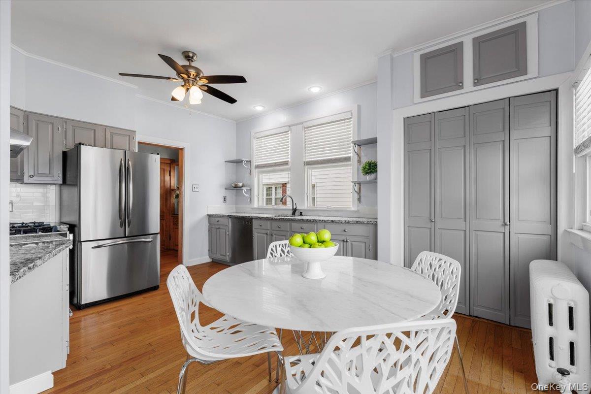21 Park Avenue Property Photo 5