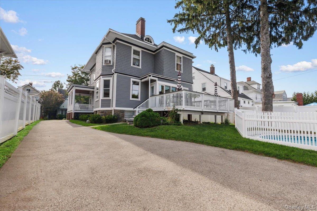 21 Park Avenue Property Photo 29