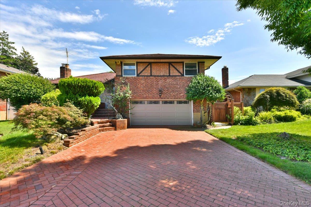 12 Leonard Road Property Photo 1