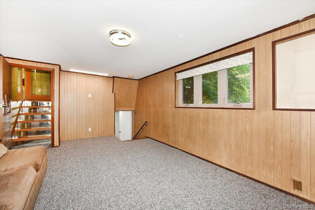 12 Leonard Road Property Photo 20