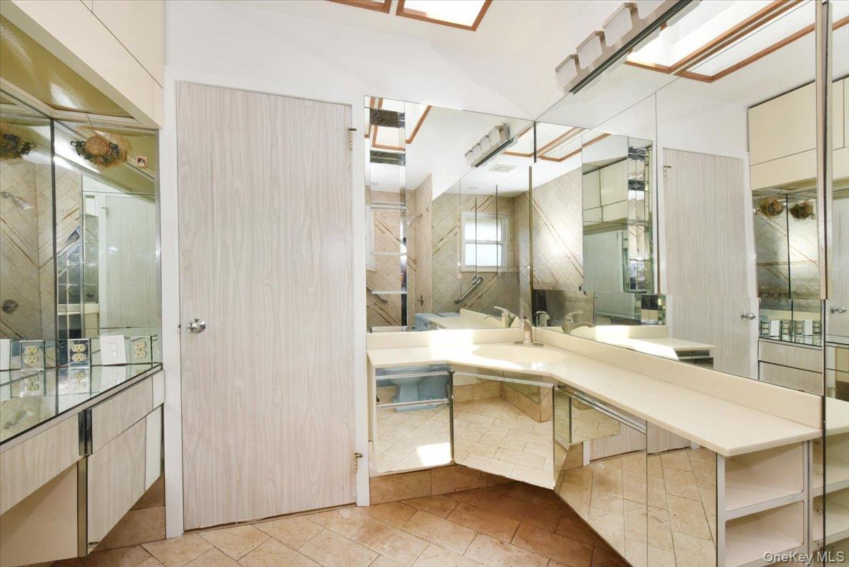 12 Leonard Road Property Photo 29