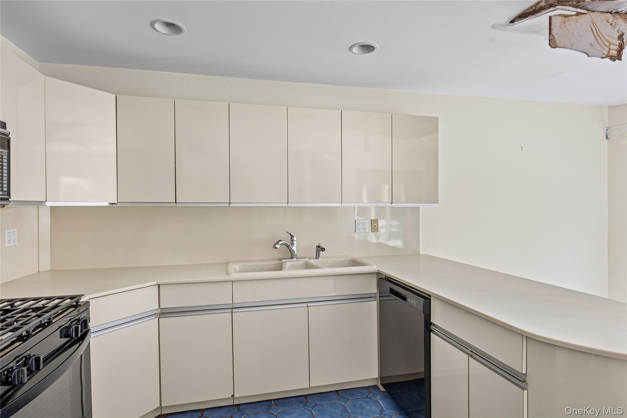 23 The Registry Property Photo 16
