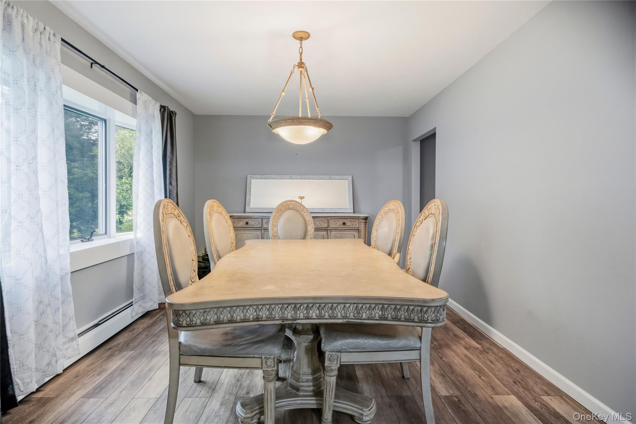 28 Block Boulevard Property Photo 6