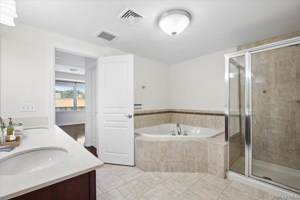 101 Sheldrake Place 20 Property Photo 26