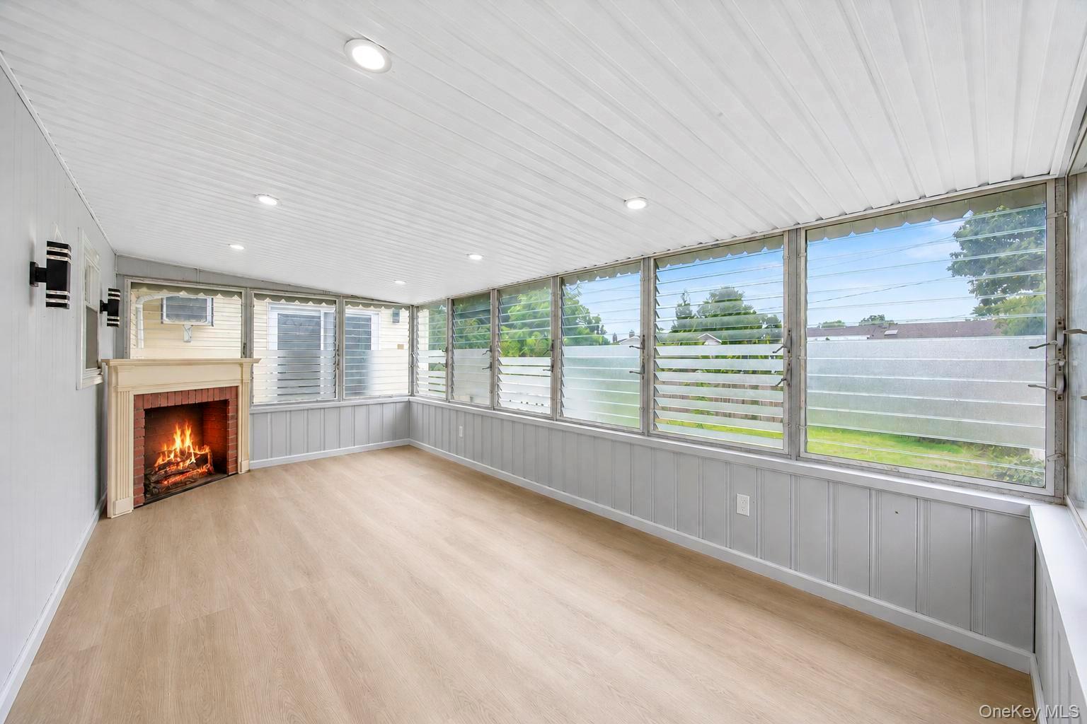 18 Dexter Lane Property Photo 6
