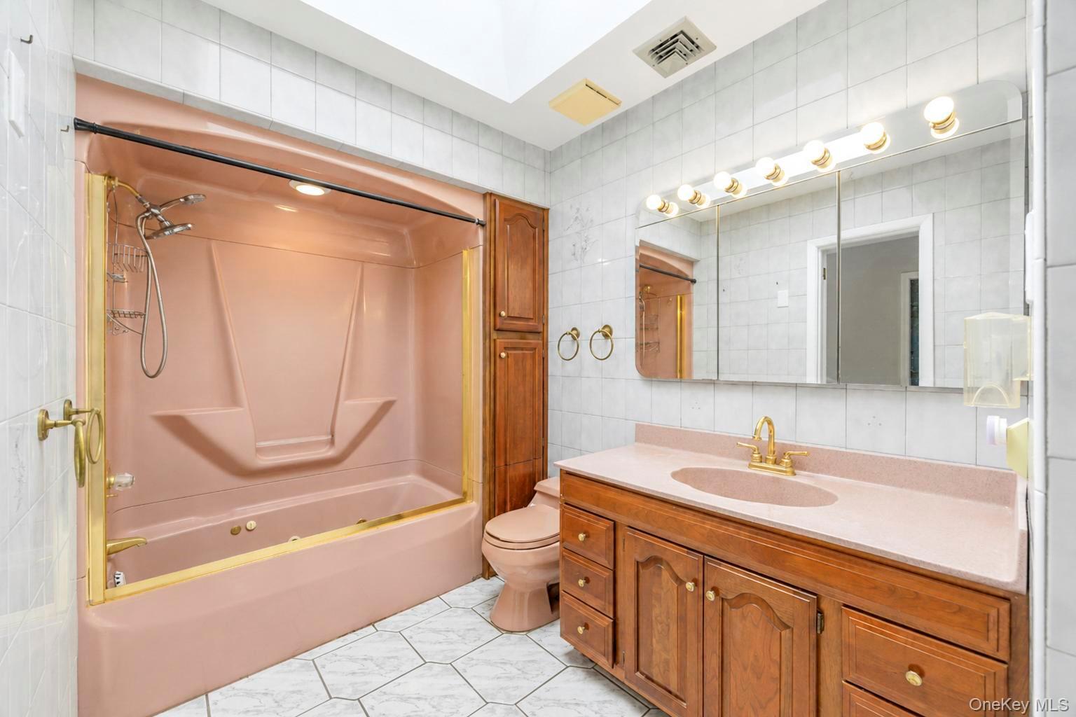 18 Dexter Lane Property Photo 15