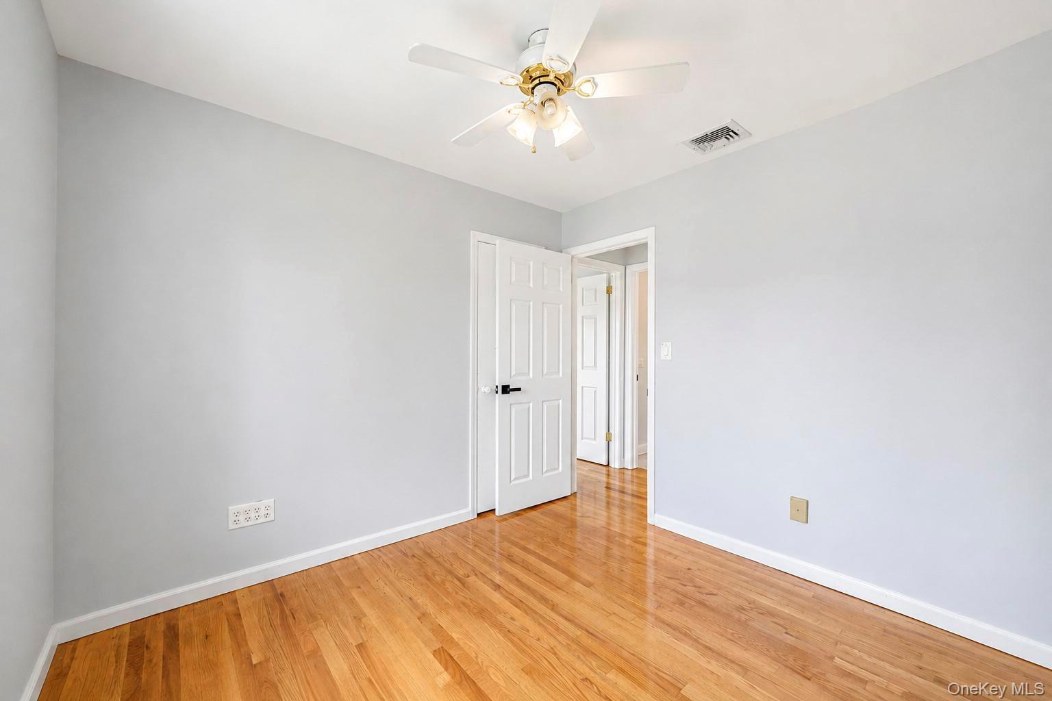18 Dexter Lane Property Photo 20