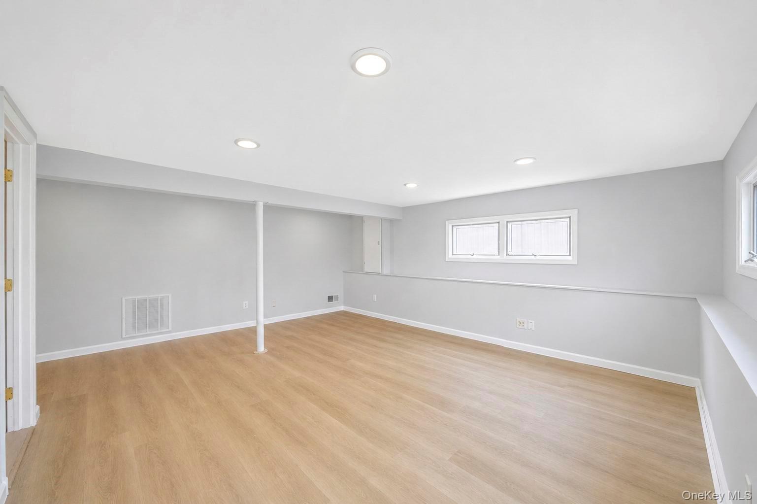 18 Dexter Lane Property Photo 21