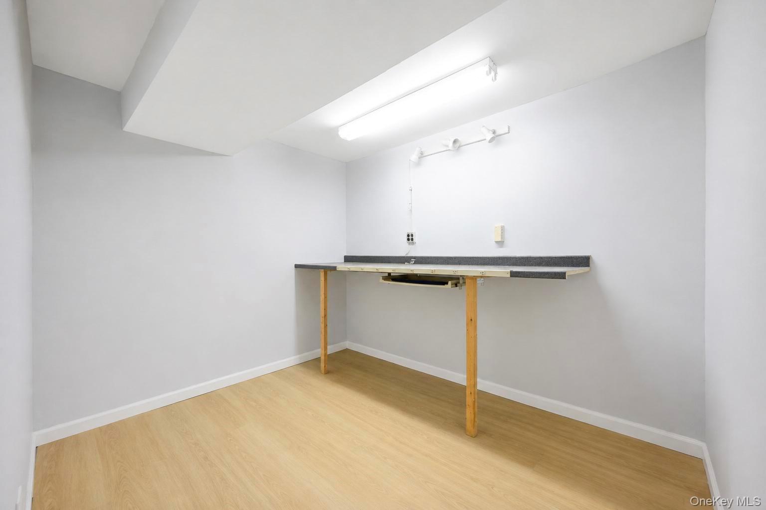 18 Dexter Lane Property Photo 24