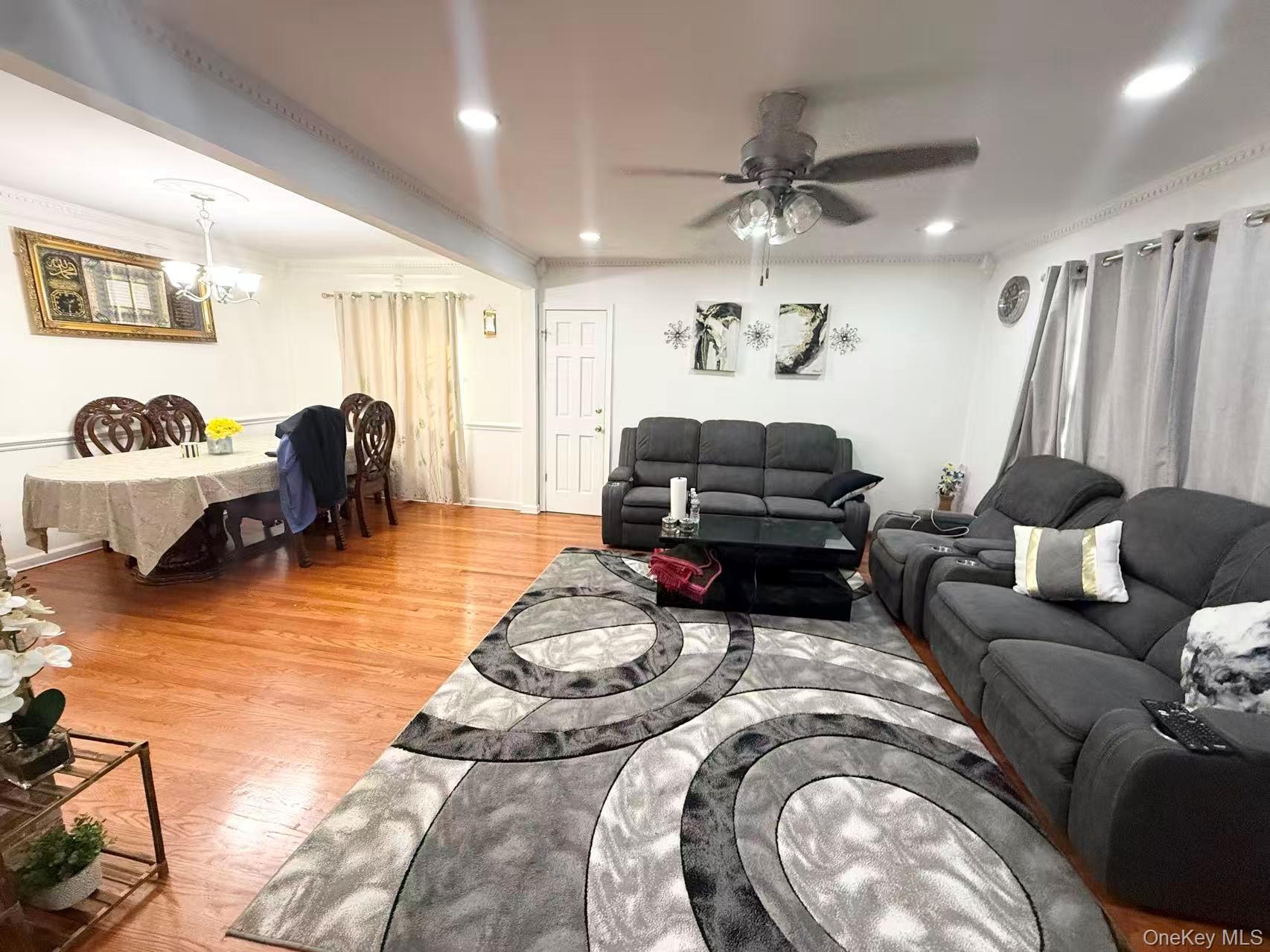 1041148 Property Photo 3