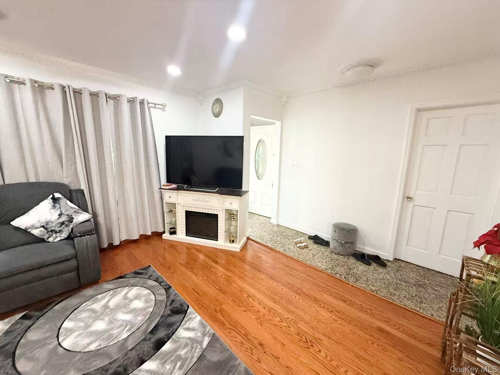 1041148 Property Photo 4