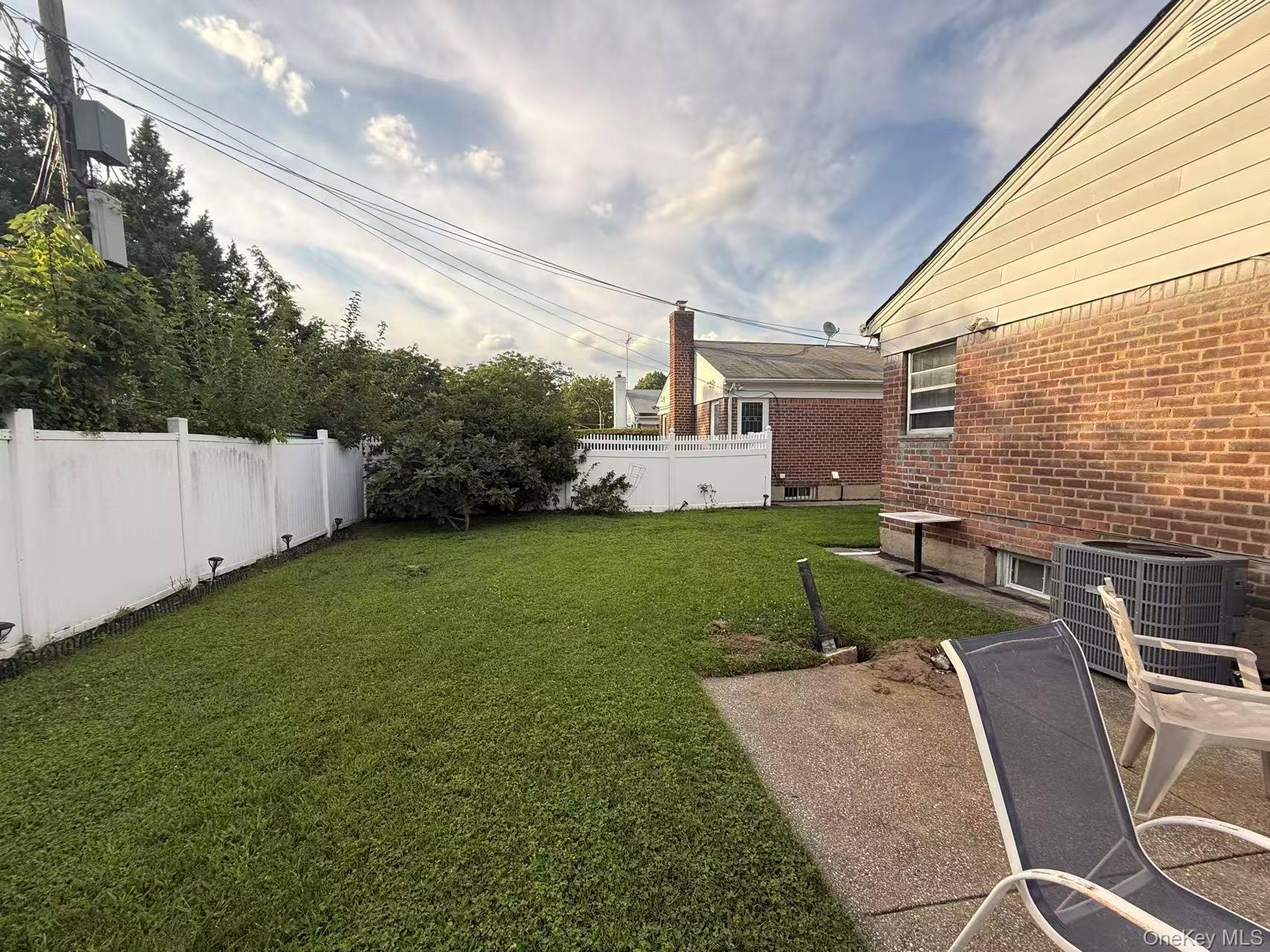 1041148 Property Photo 10