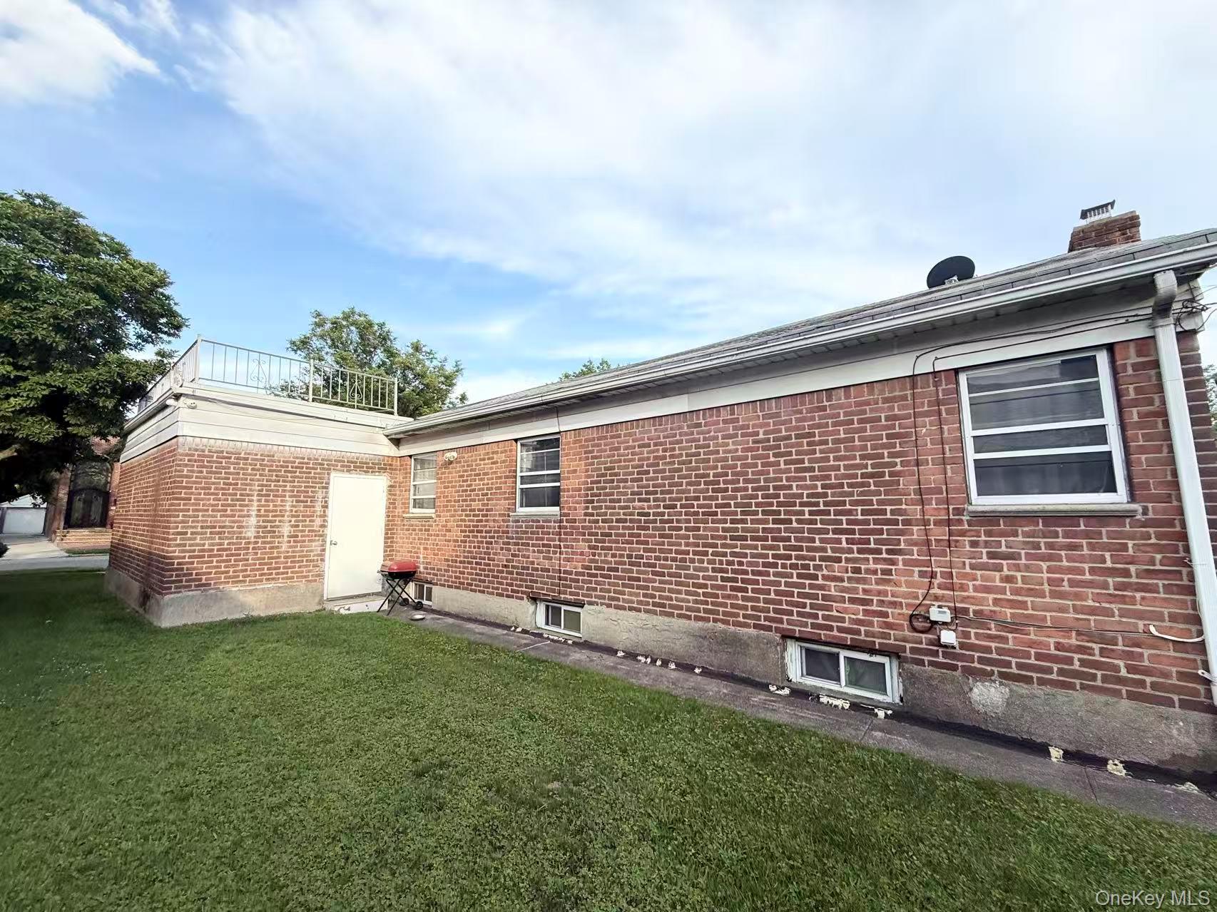 1041148 Property Photo 12