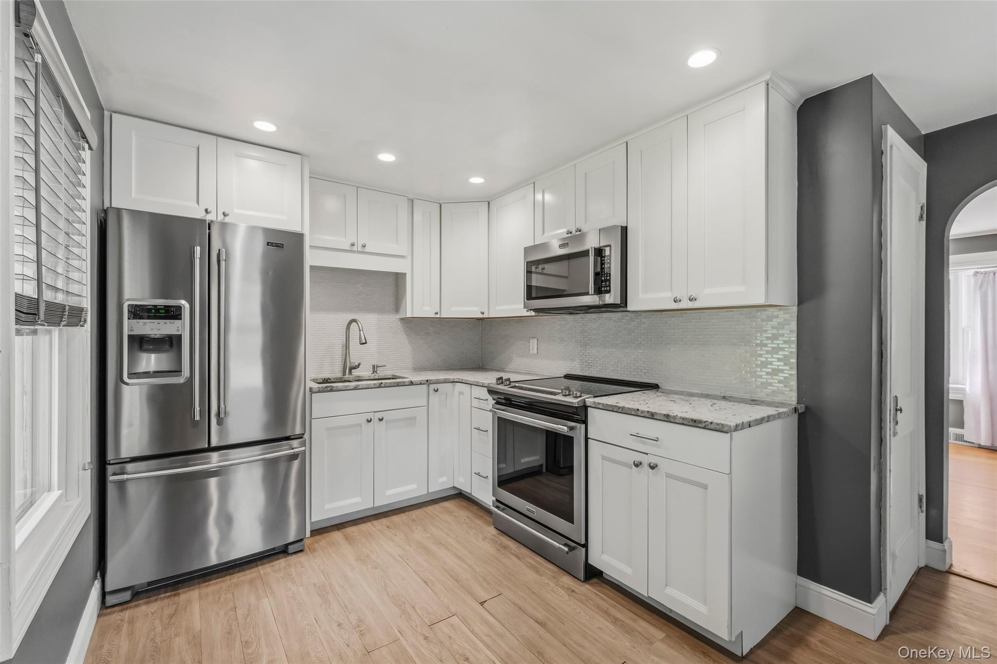 9 Memory Lane Property Photo 12