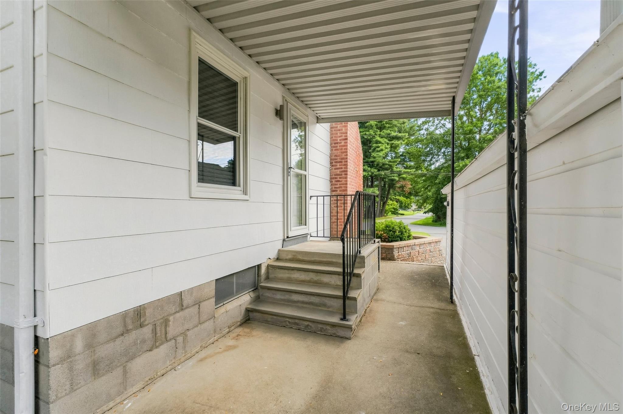 9 Memory Lane Property Photo 25