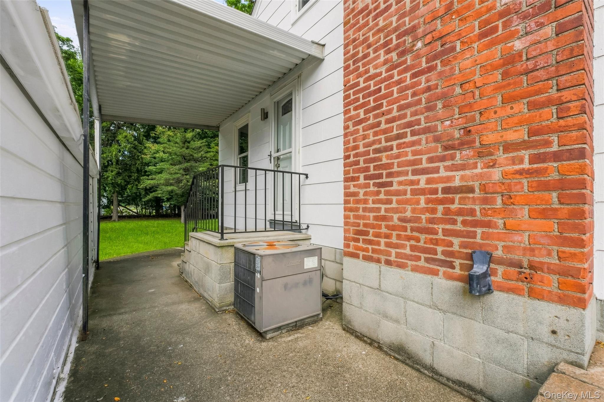 9 Memory Lane Property Photo 26