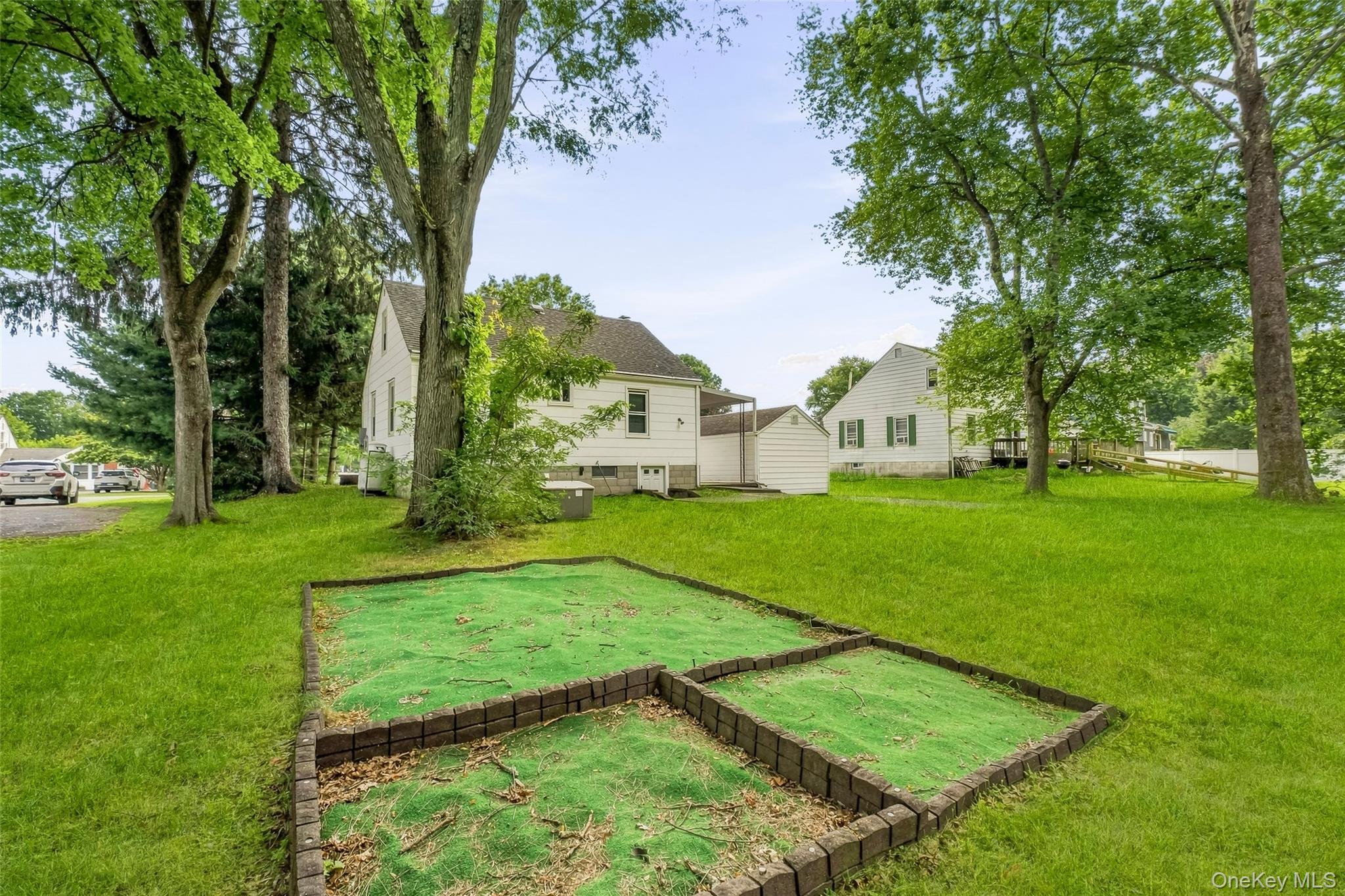 9 Memory Lane Property Photo 33