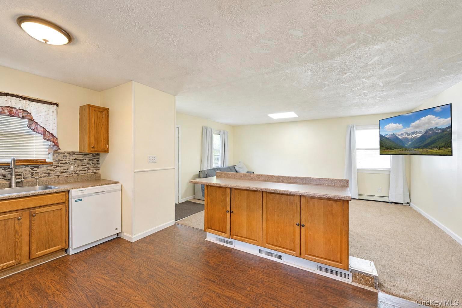 166 Auborn Avenue Property Photo 10