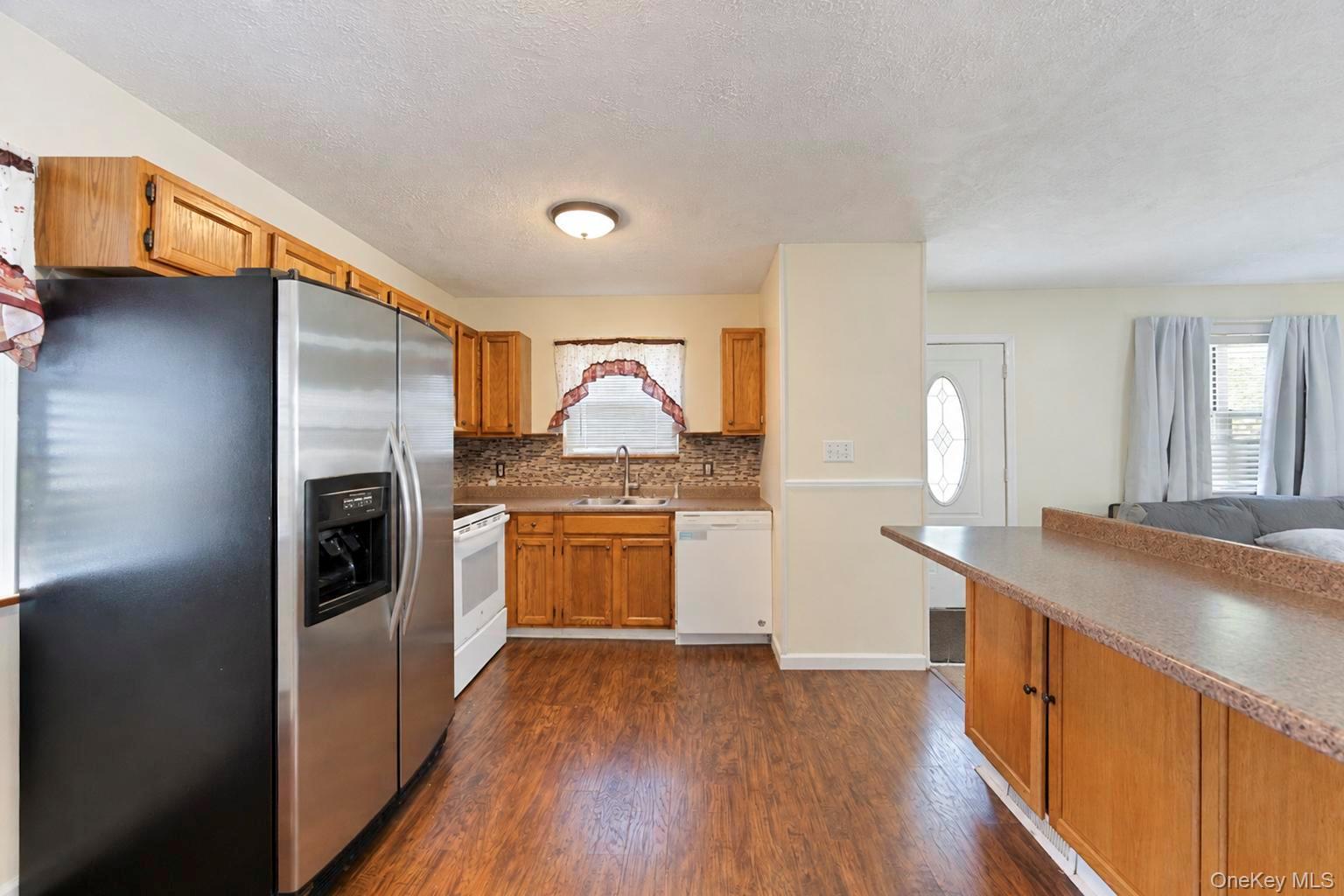 166 Auborn Avenue Property Photo 11
