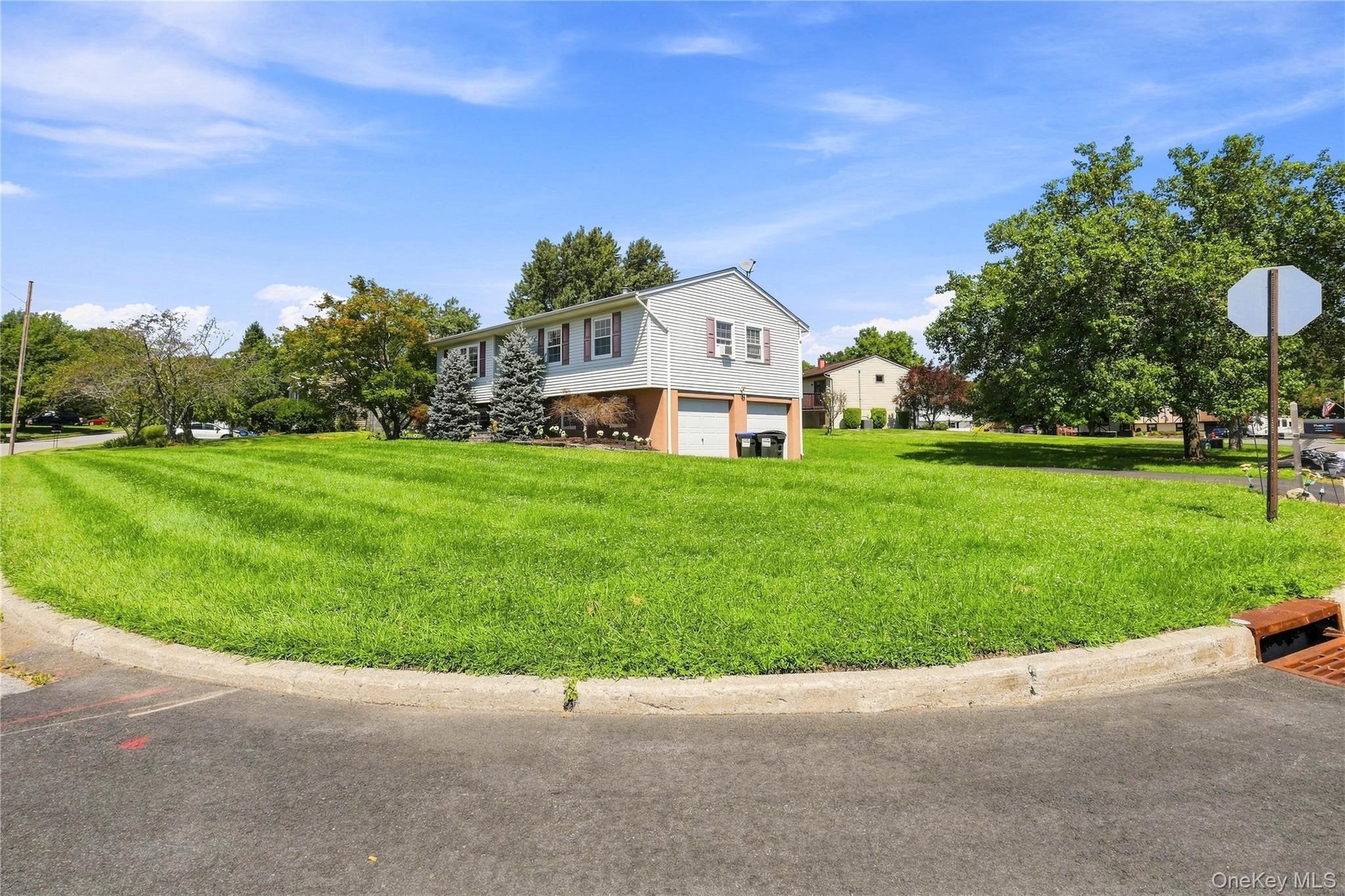 30 Somerset Drive Property Photo 2