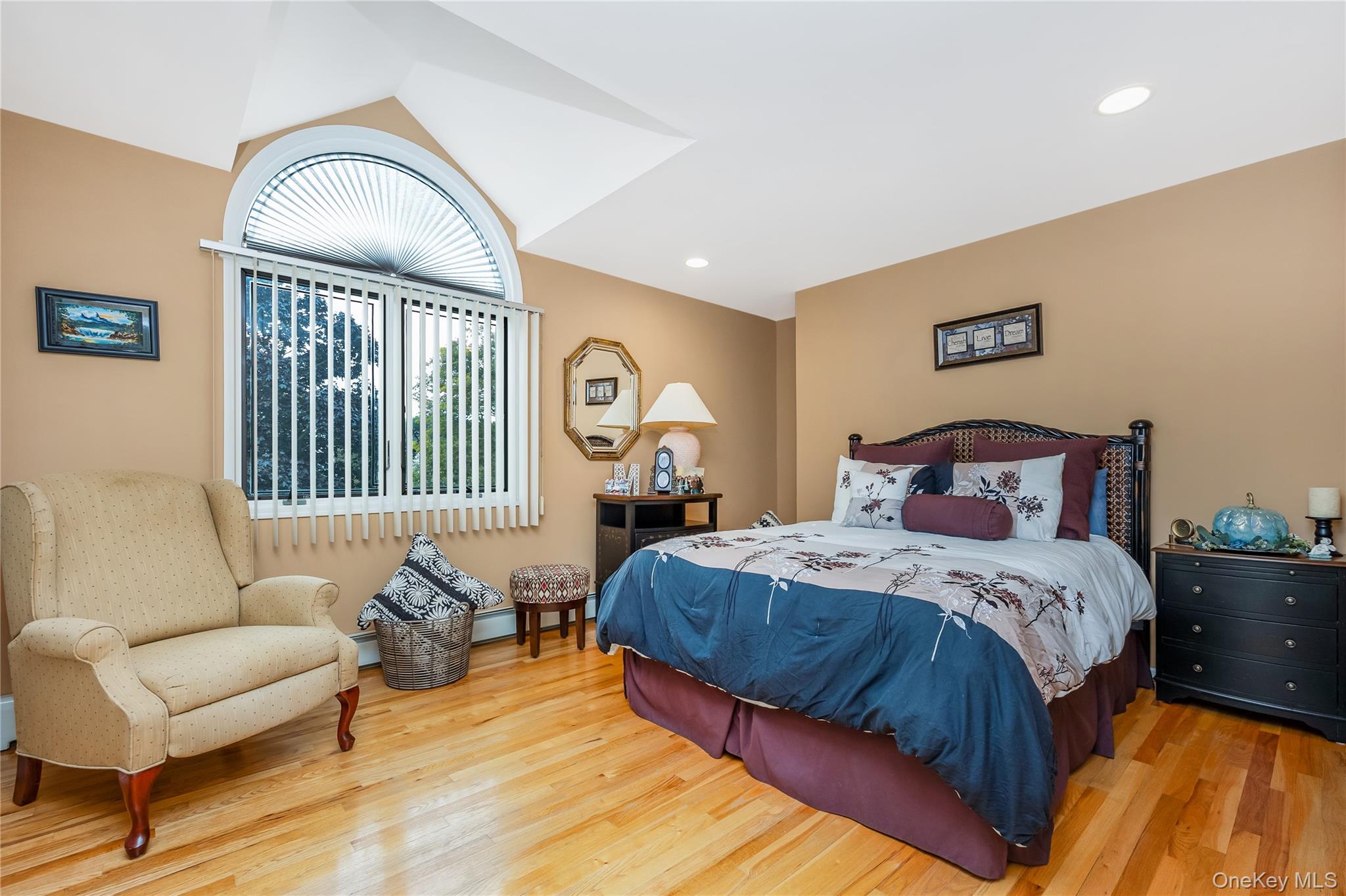 14 Arthur Street Property Photo 22