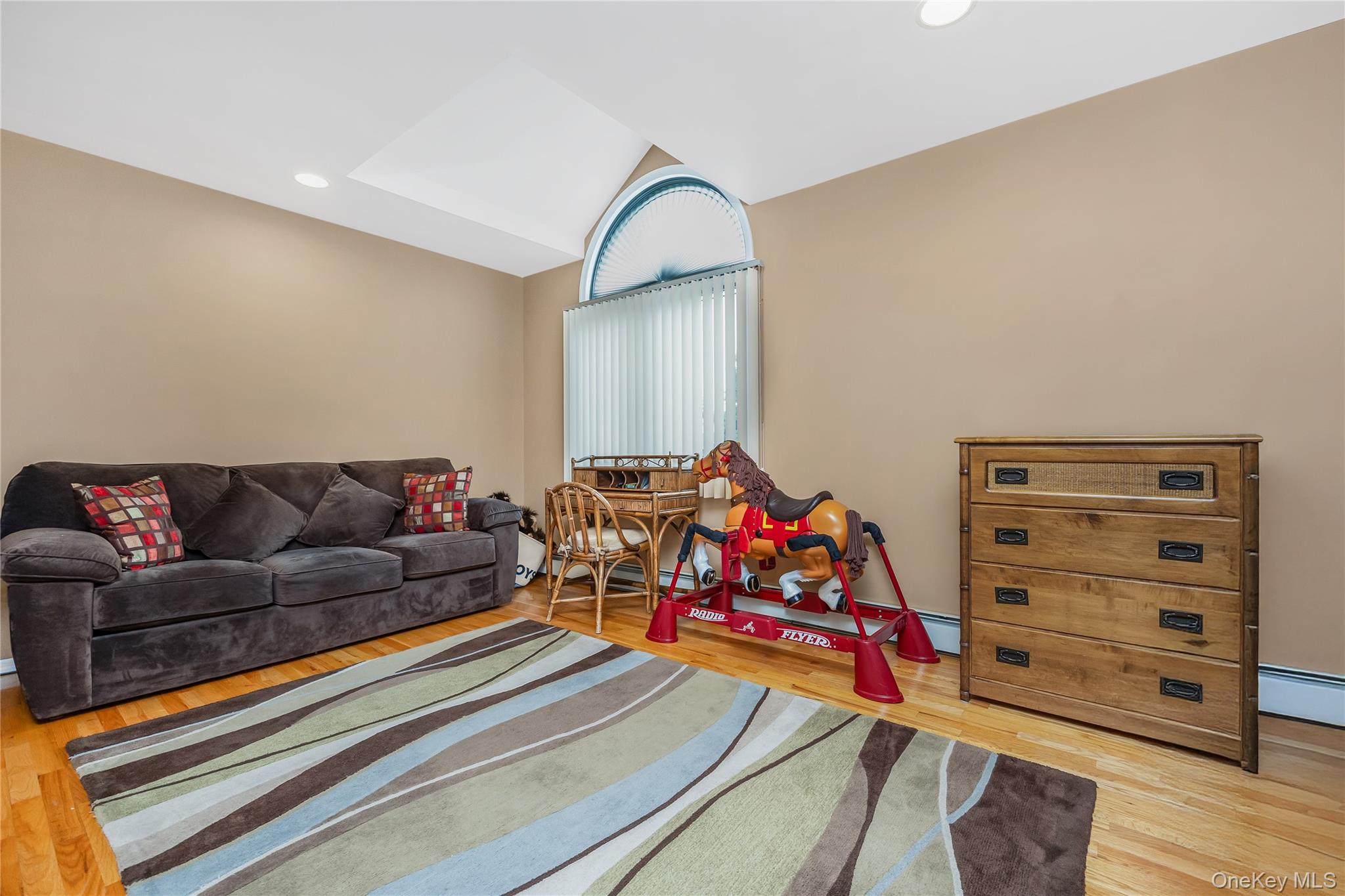 14 Arthur Street Property Photo 24