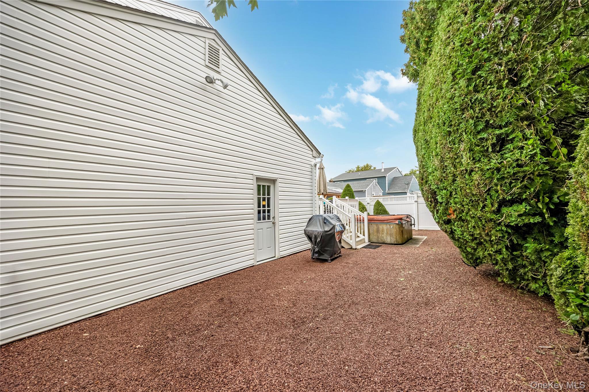 14 Arthur Street Property Photo 33