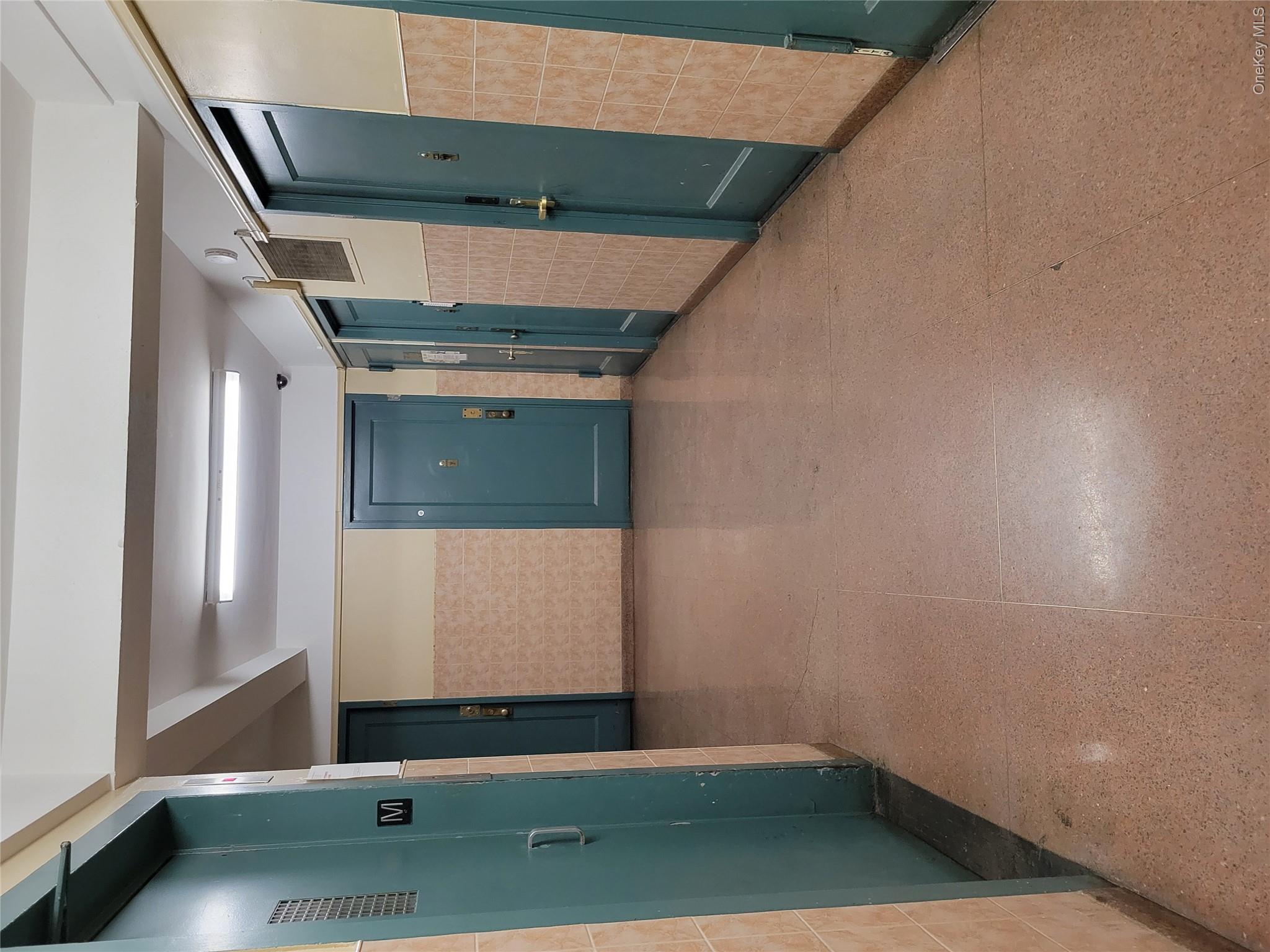 1503 Metropolitan Avenue 2f Property Photo 5