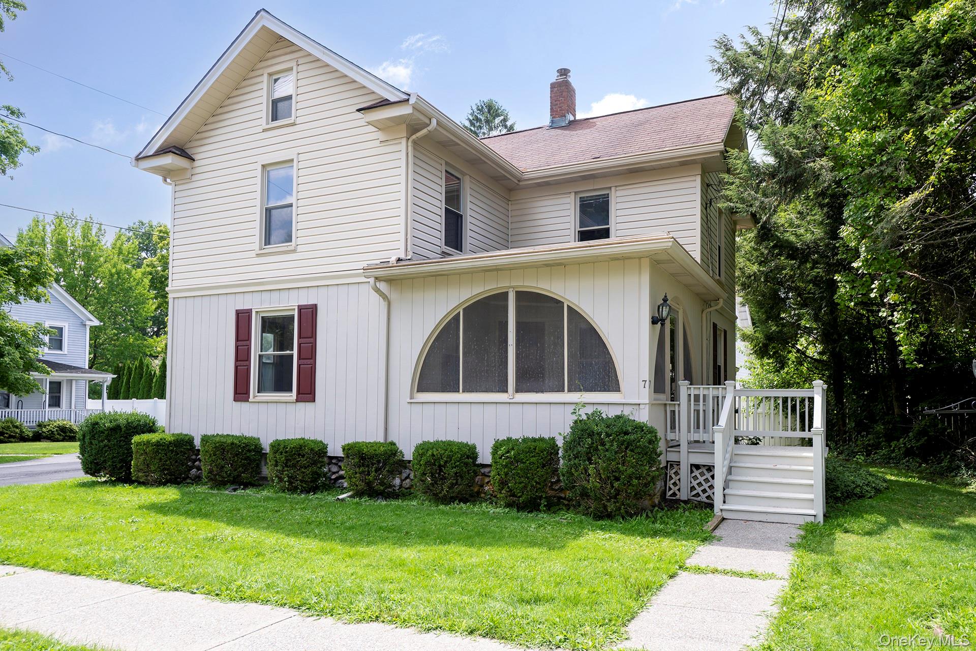 7 Maple Avenue Property Photo 2