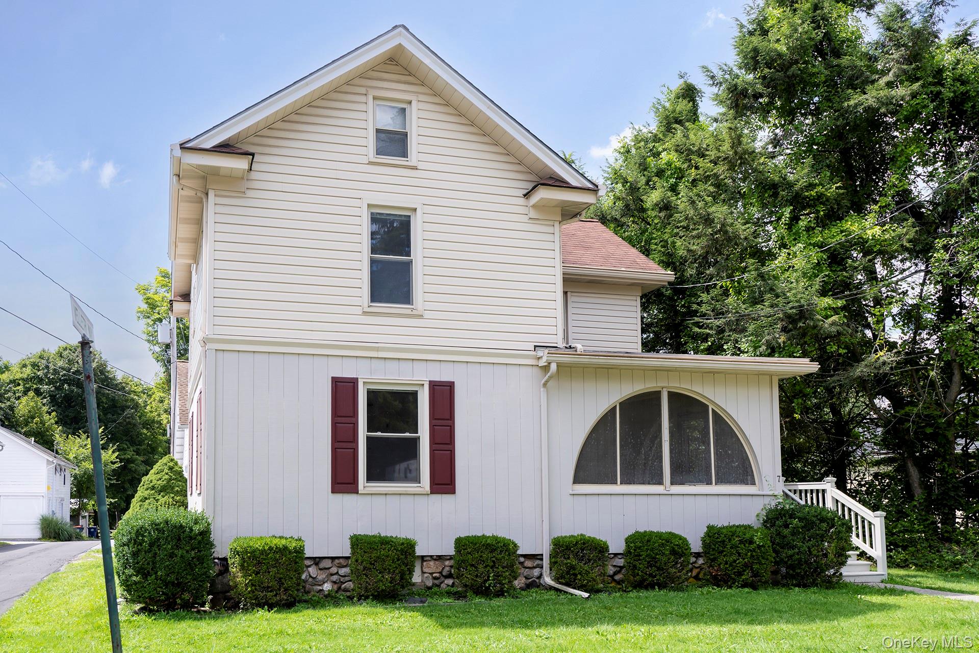 7 Maple Avenue Property Photo 3
