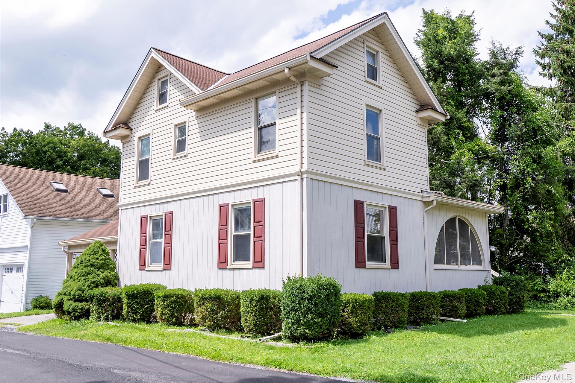 7 Maple Avenue Property Photo 4