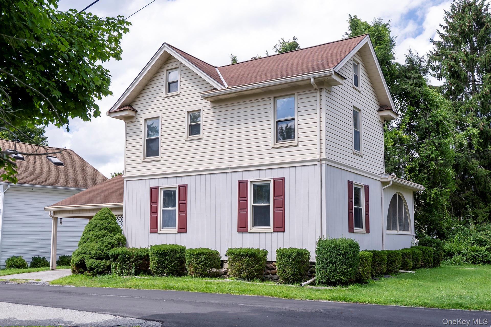 7 Maple Avenue Property Photo 5