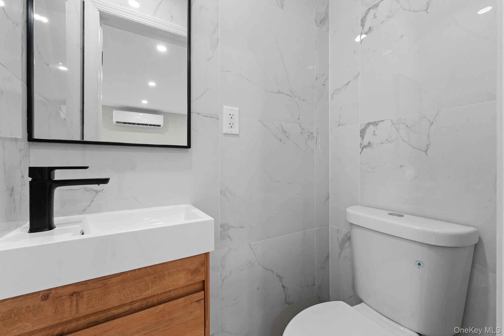 4067 Baychester Avenue Property Photo 6