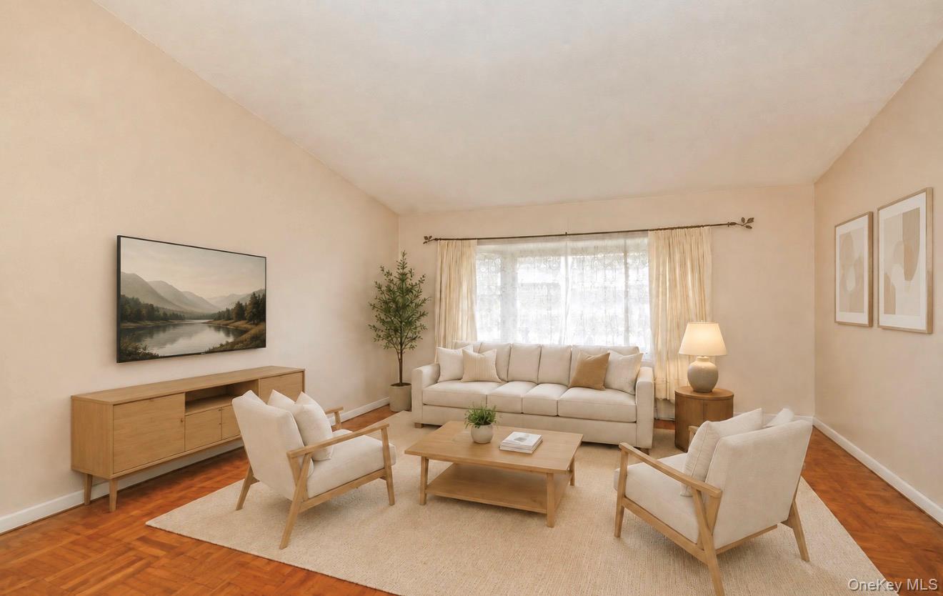 20 Sprucetree Lane Property Photo 5