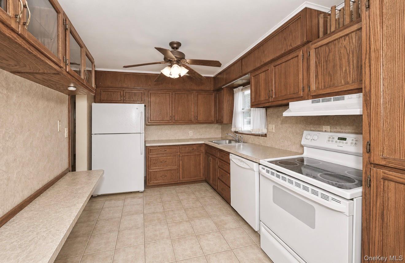 20 Sprucetree Lane Property Photo 8