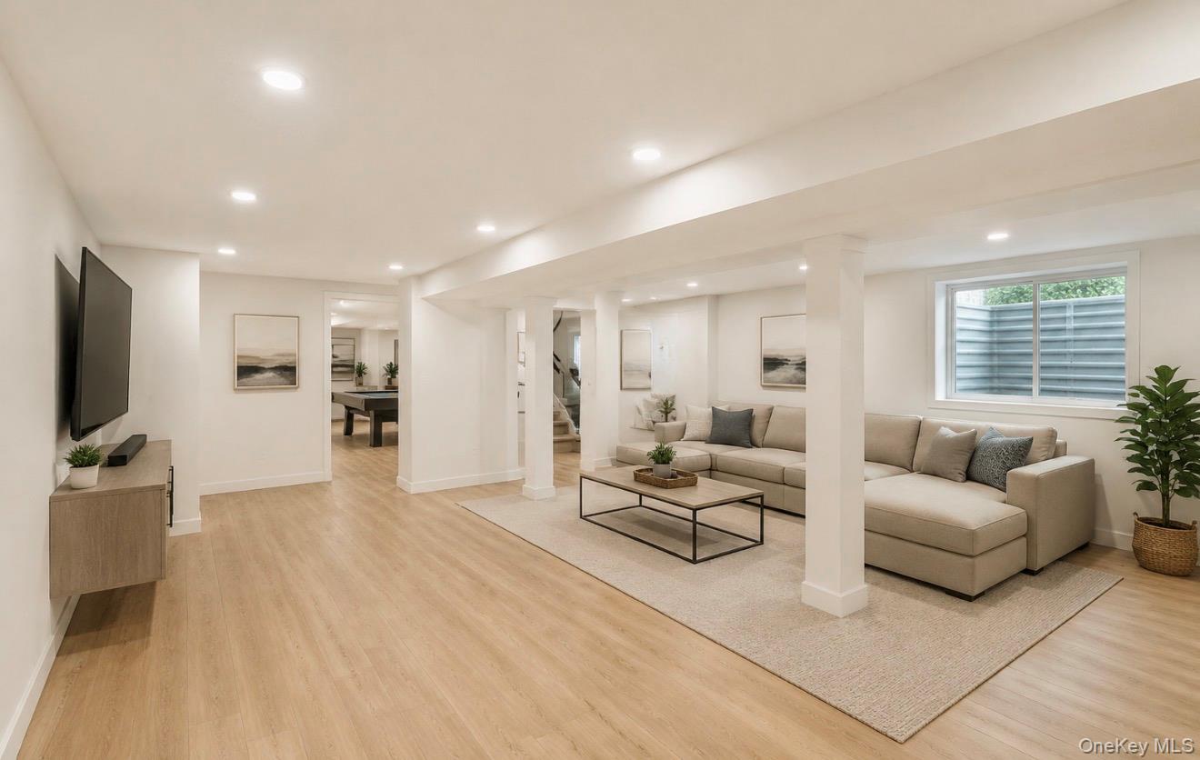 20 Sprucetree Lane Property Photo 16
