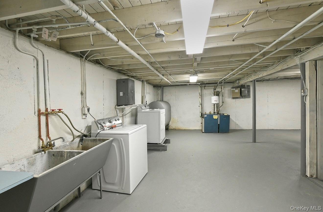 20 Sprucetree Lane Property Photo 17