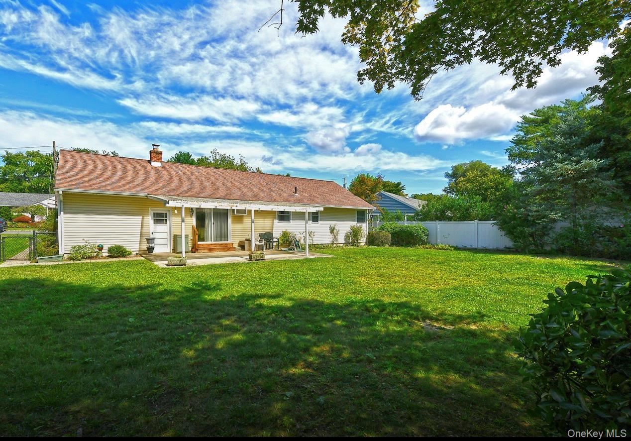 20 Sprucetree Lane Property Photo 20