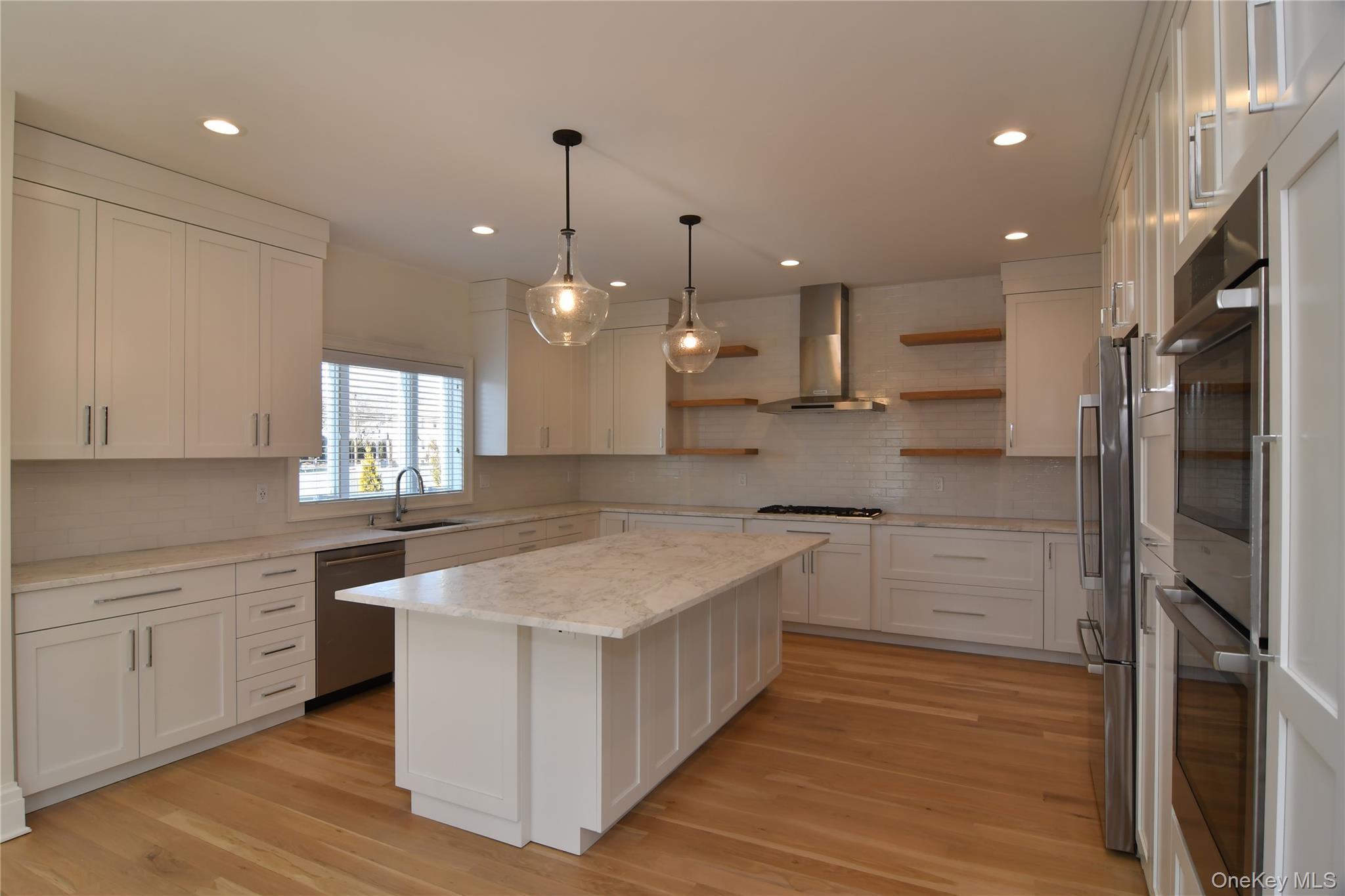 5 Madison Place Property Photo 6