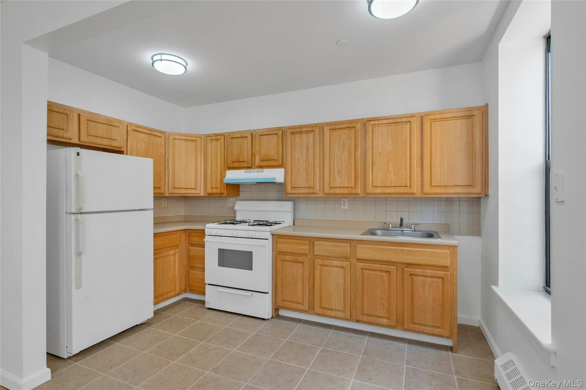 2023 Belmont Avenue 5a Property Photo 6