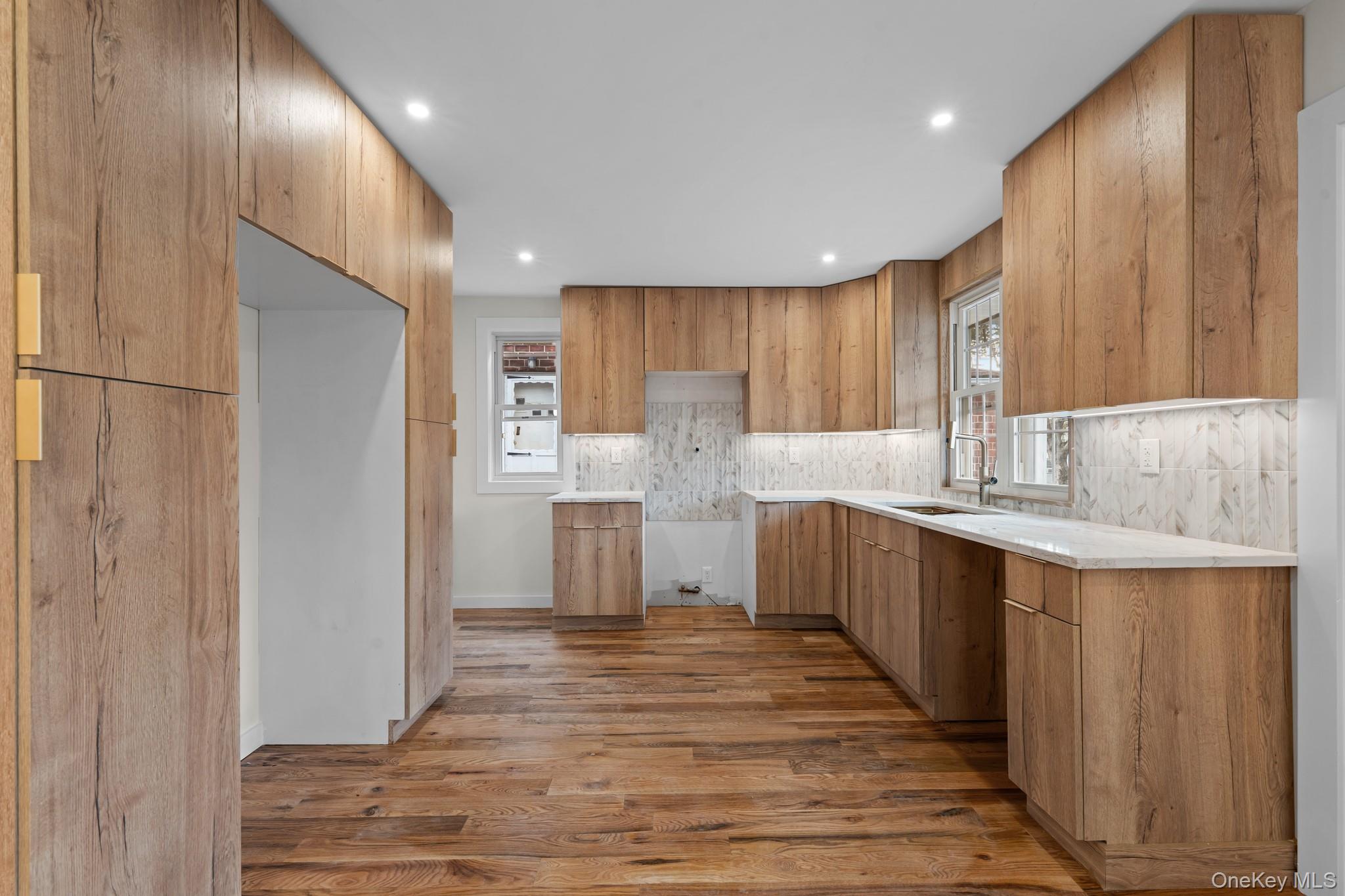 18704 Williamson Avenue Property Photo 2