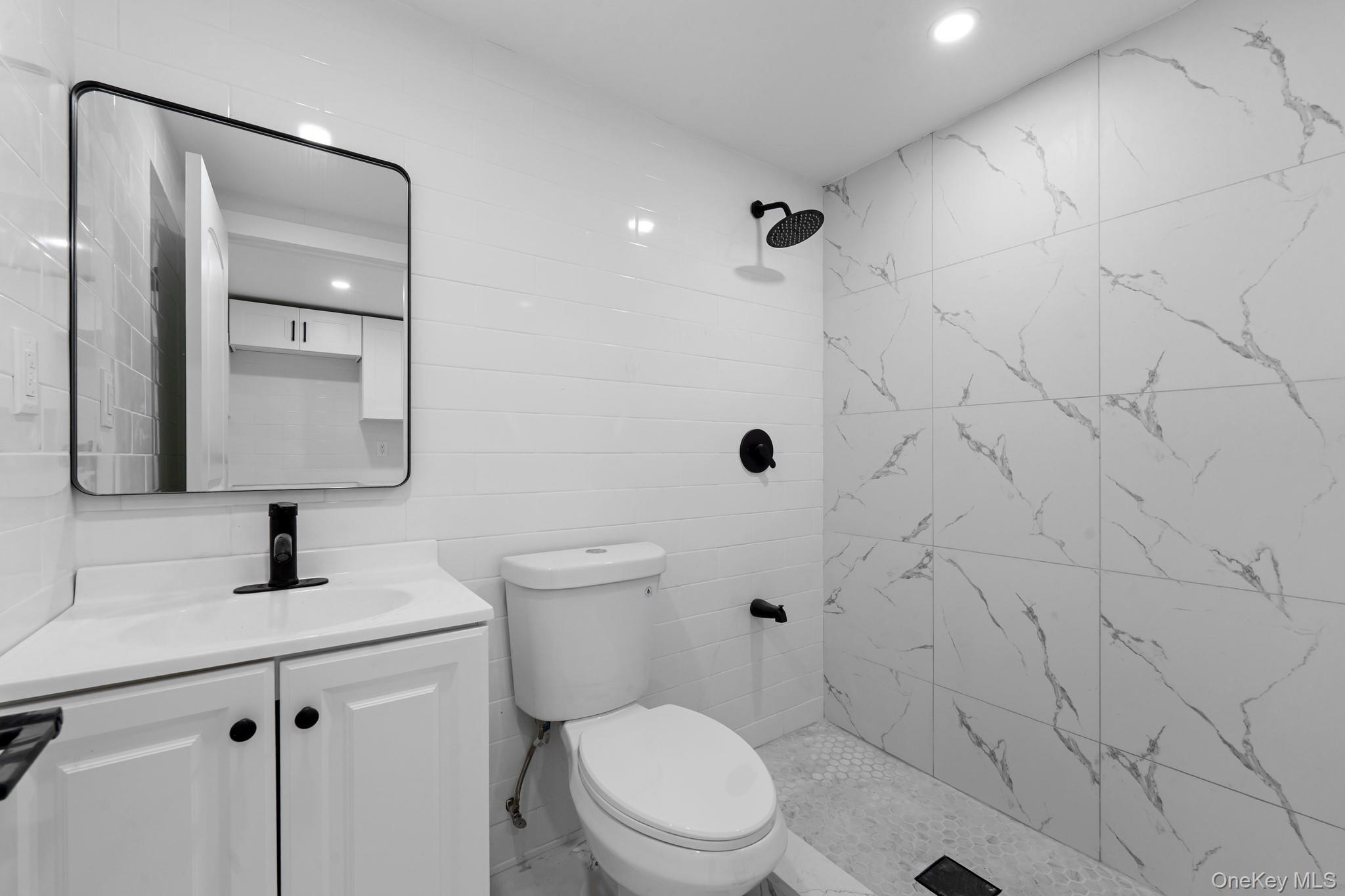 18704 Williamson Avenue Property Photo 12