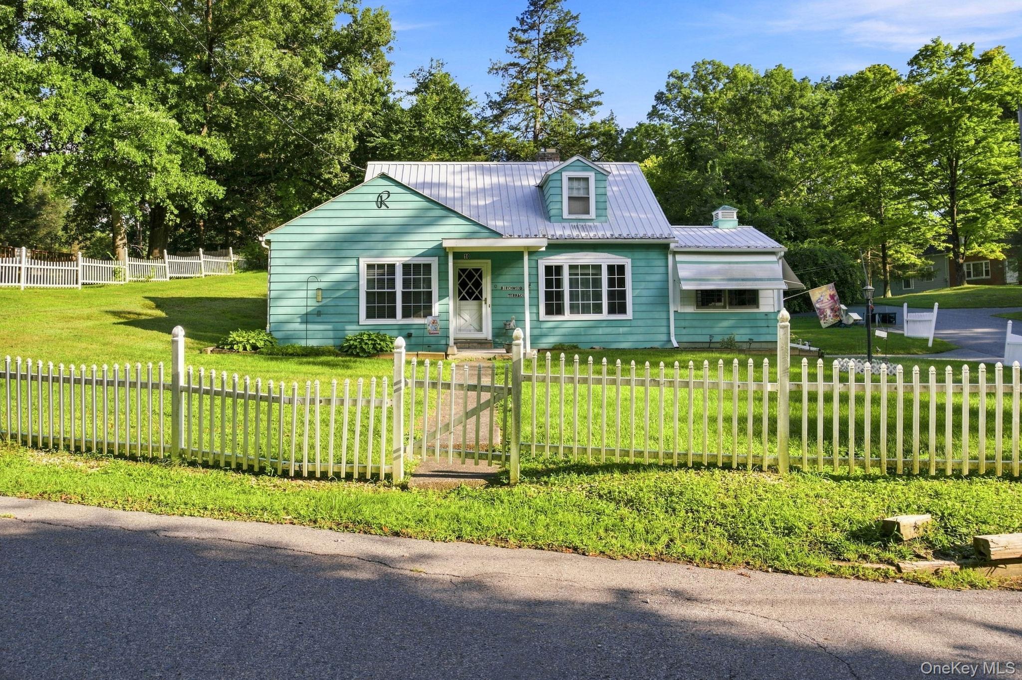 10 Birchwood Terrace Property Photo 1