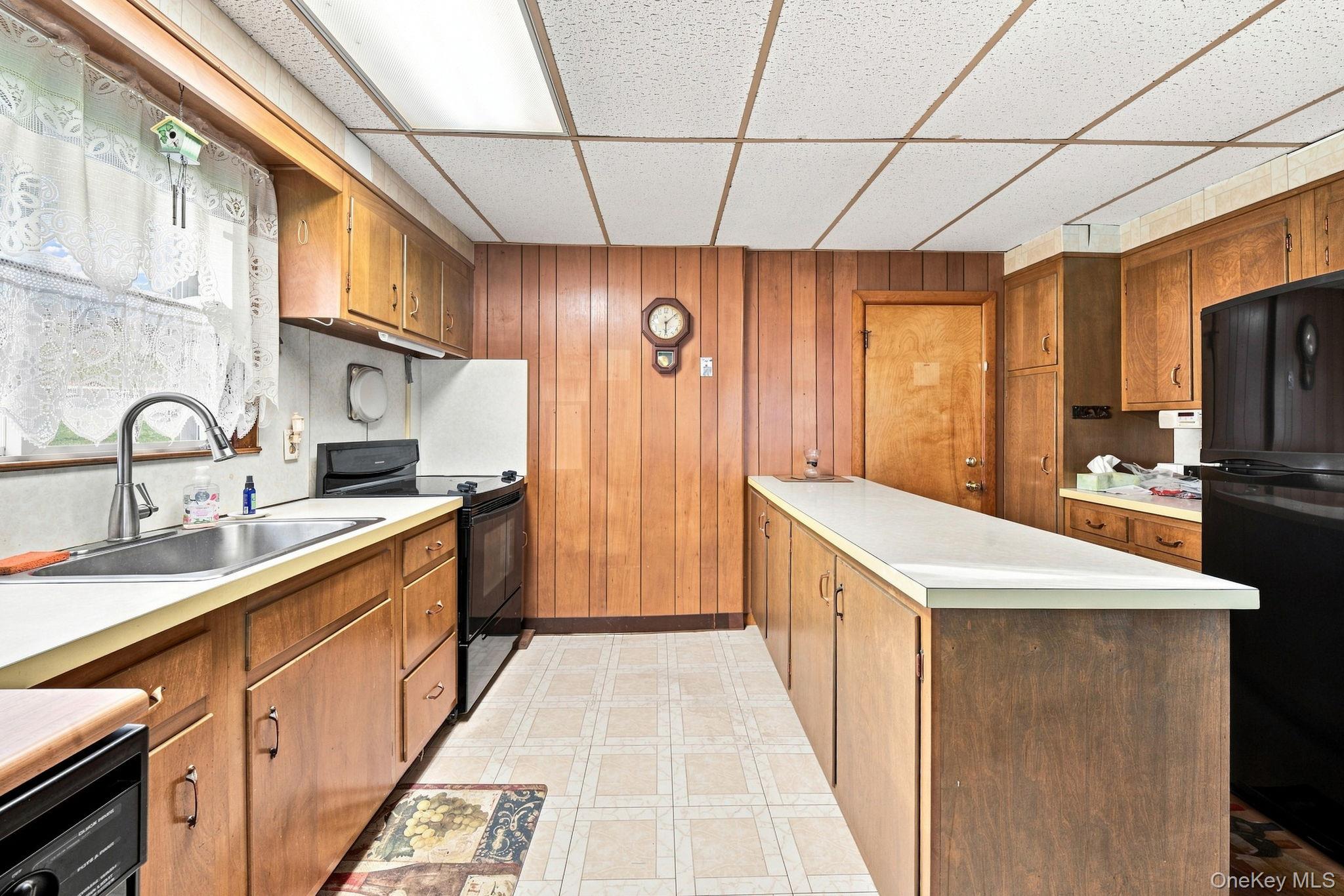 10 Birchwood Terrace Property Photo 8