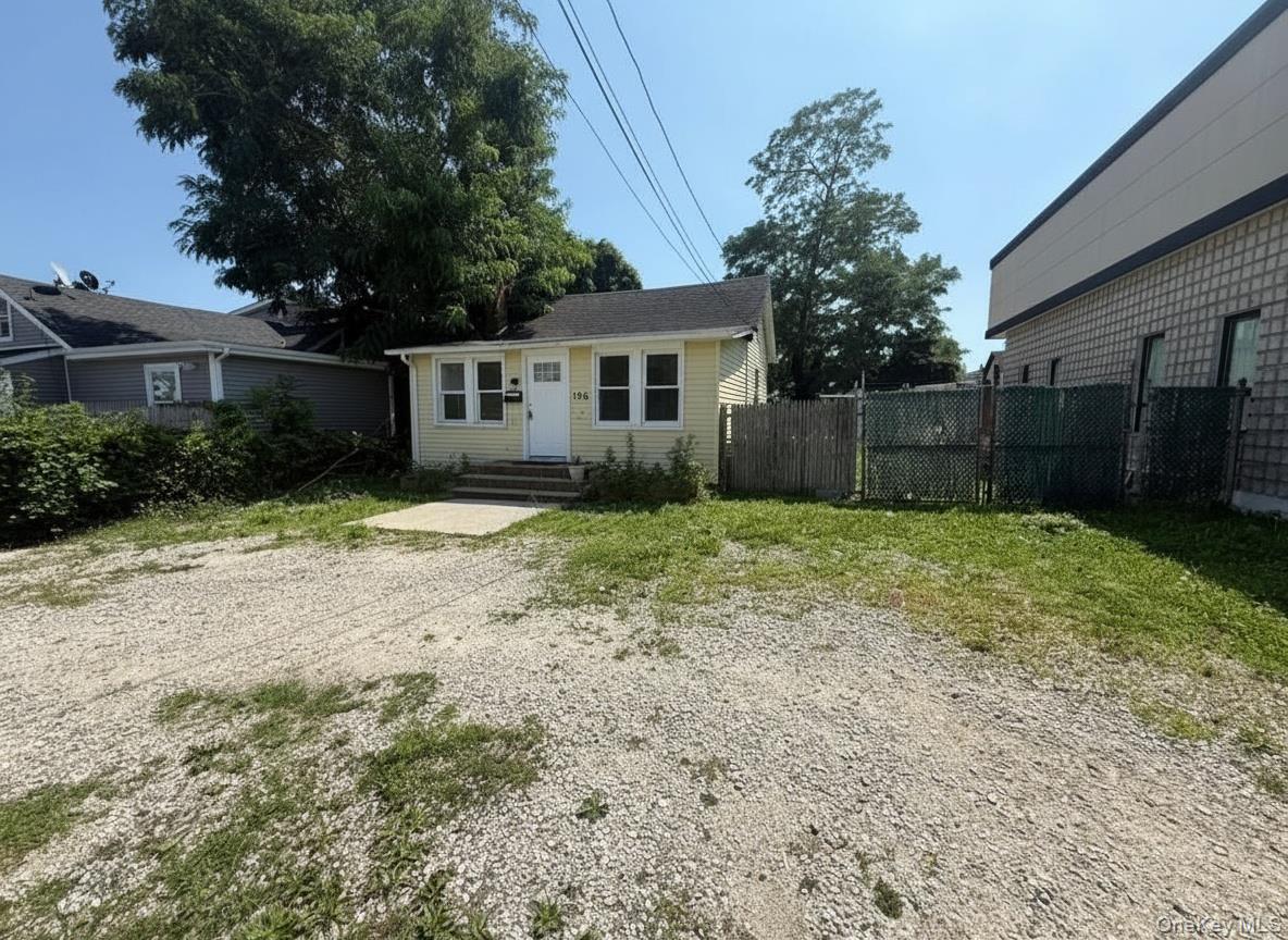 196 Old Sunrise Highway Property Photo 1