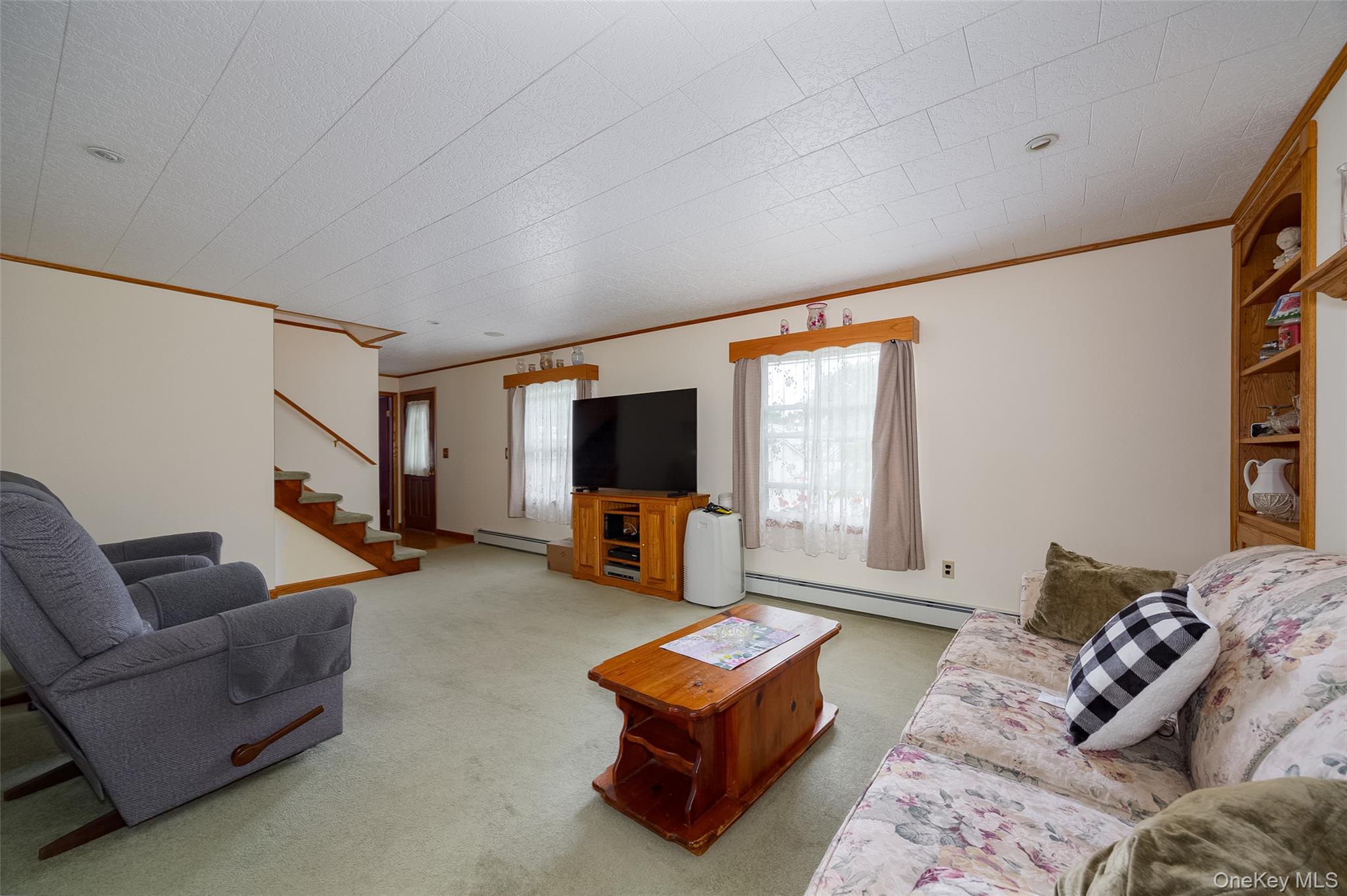 91 Maple Street Property Photo 5