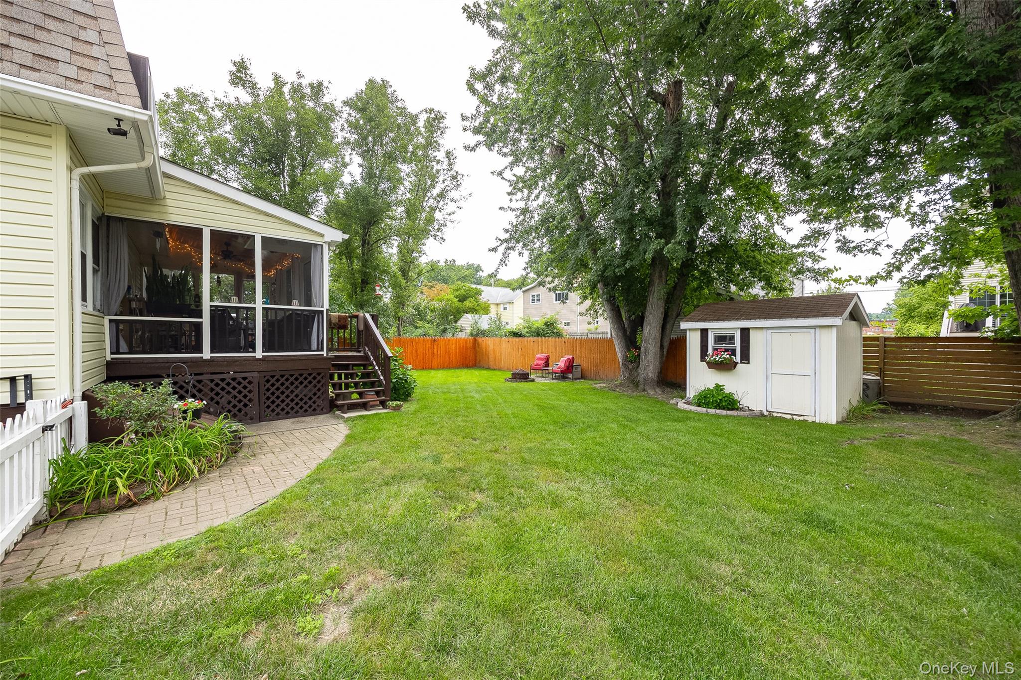 91 Maple Street Property Photo 27