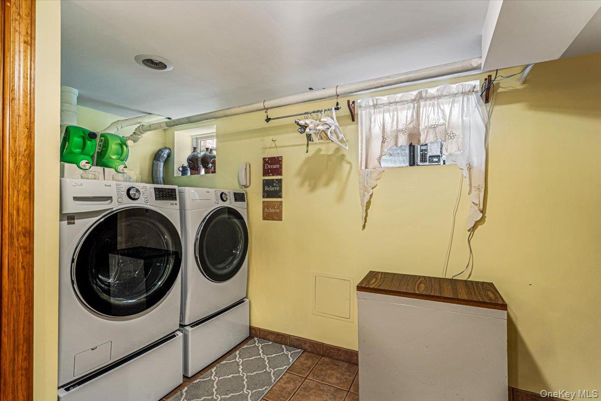 138 Locust Street Property Photo 20